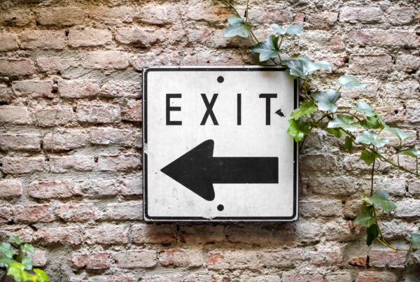 It explains how to use the threat of a break to renegotiate a better deal without actually moving.